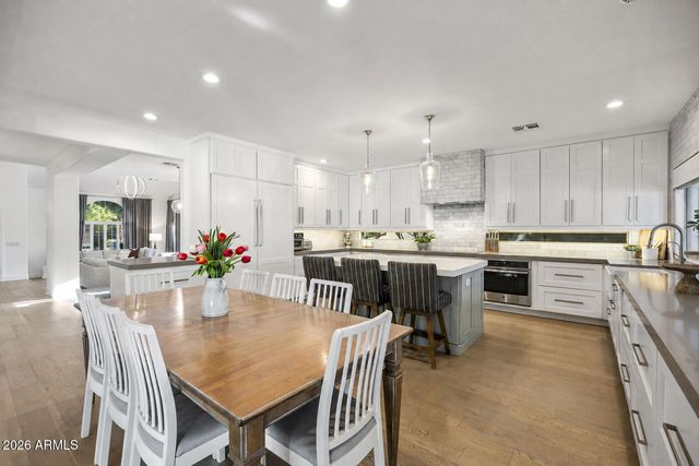 2682 W CARLA VISTA Drive, Chandler, AZ 85224