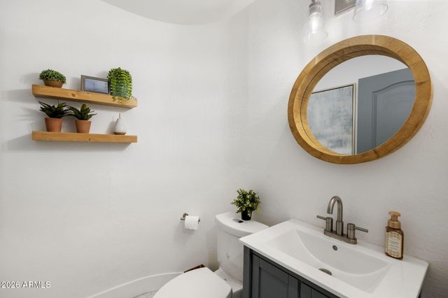 2682 W CARLA VISTA Drive, Chandler, AZ 85224