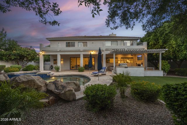 2682 W CARLA VISTA Drive, Chandler, AZ 85224
