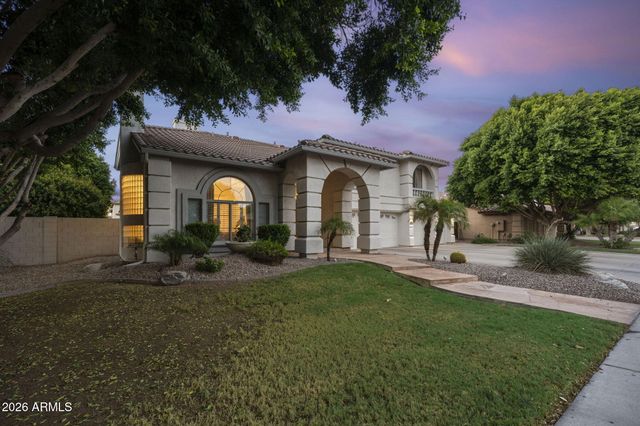 2682 W CARLA VISTA Drive, Chandler, AZ 85224