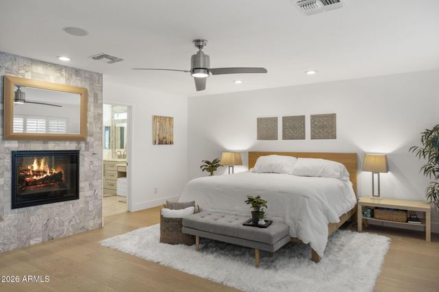 2682 W CARLA VISTA Drive, Chandler, AZ 85224