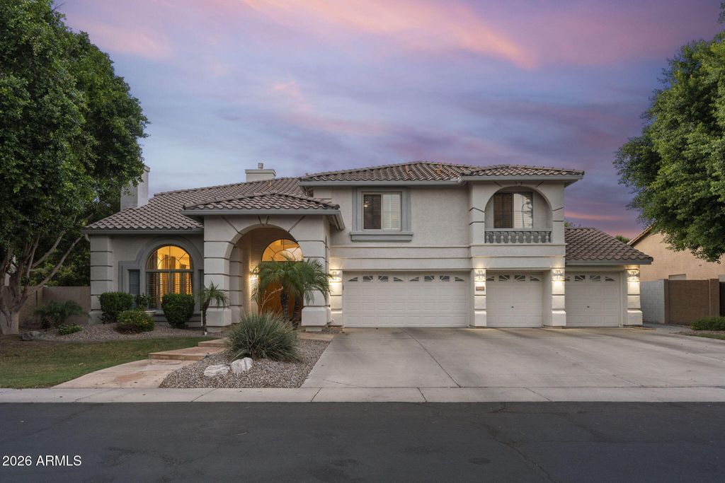 2682 W CARLA VISTA Drive, Chandler, AZ 85224
