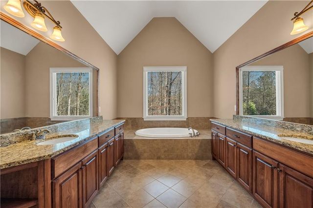 7855 Royal Melbourne Way, Duluth, GA 30097