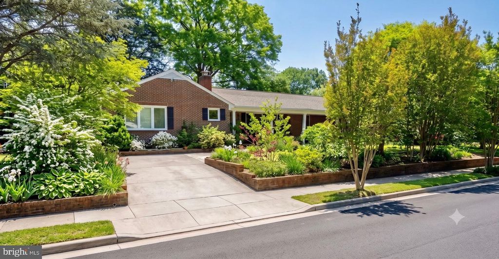 1420 ROYSTON ST, Fredericksburg, VA 22401