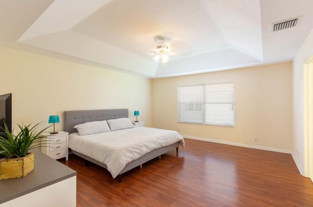 13513 Fountain View Boulevard, Wellington, FL 33414