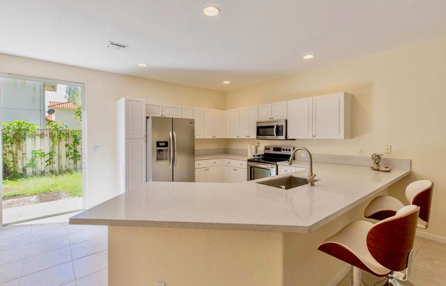 13513 Fountain View Boulevard, Wellington, FL 33414