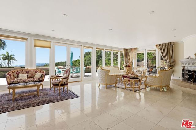 1831 Loma Vista Drive, Beverly Hills, CA 90210