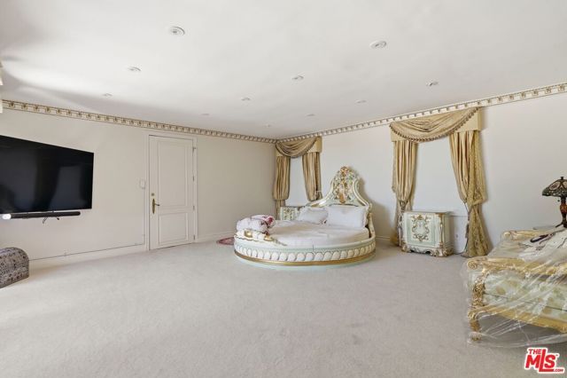 1831 Loma Vista Drive, Beverly Hills, CA 90210