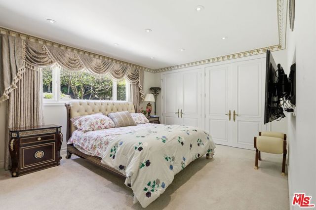 1831 Loma Vista Drive, Beverly Hills, CA 90210