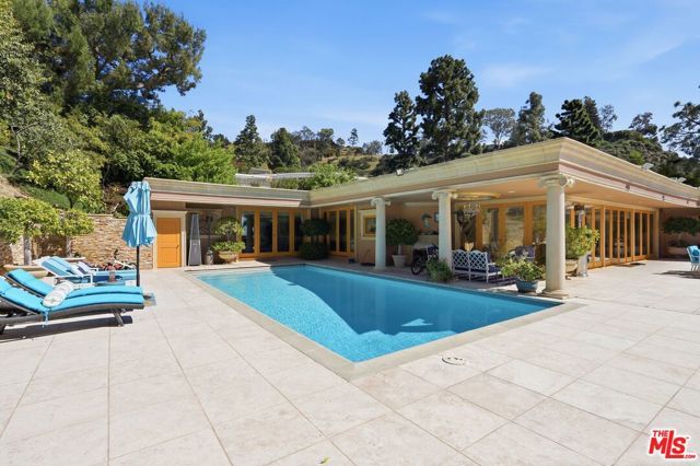 1831 Loma Vista Drive, Beverly Hills, CA 90210