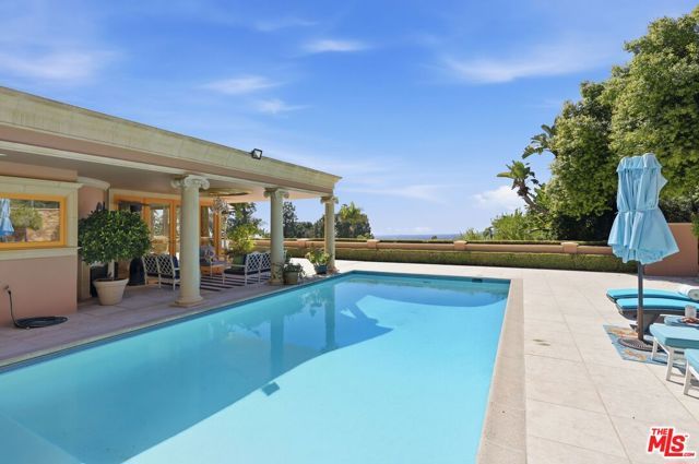 1831 Loma Vista Drive, Beverly Hills, CA 90210