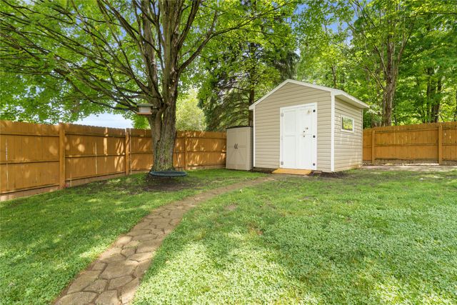 5633 SUNNYBROOK Drive, Girard, PA 16417