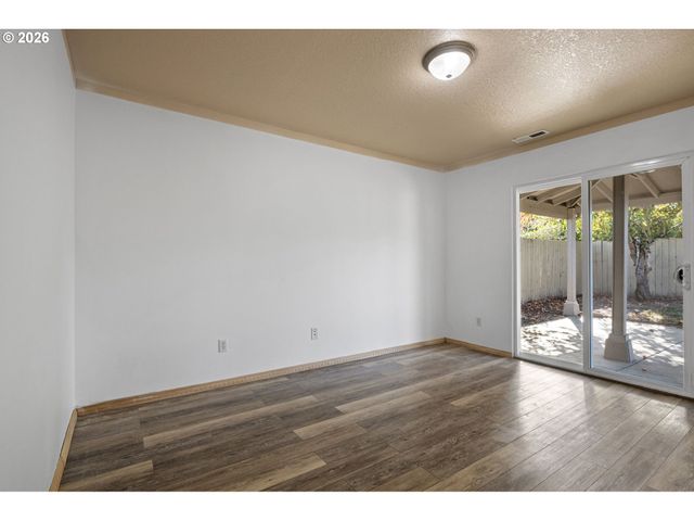 1850 BECCA Ct, Albany, OR 97322