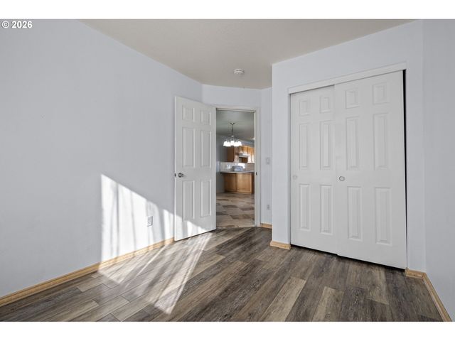 1850 BECCA Ct, Albany, OR 97322
