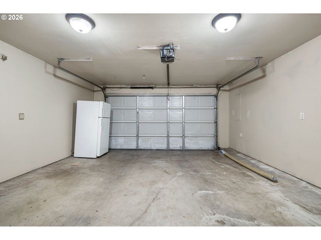 1850 BECCA Ct, Albany, OR 97322