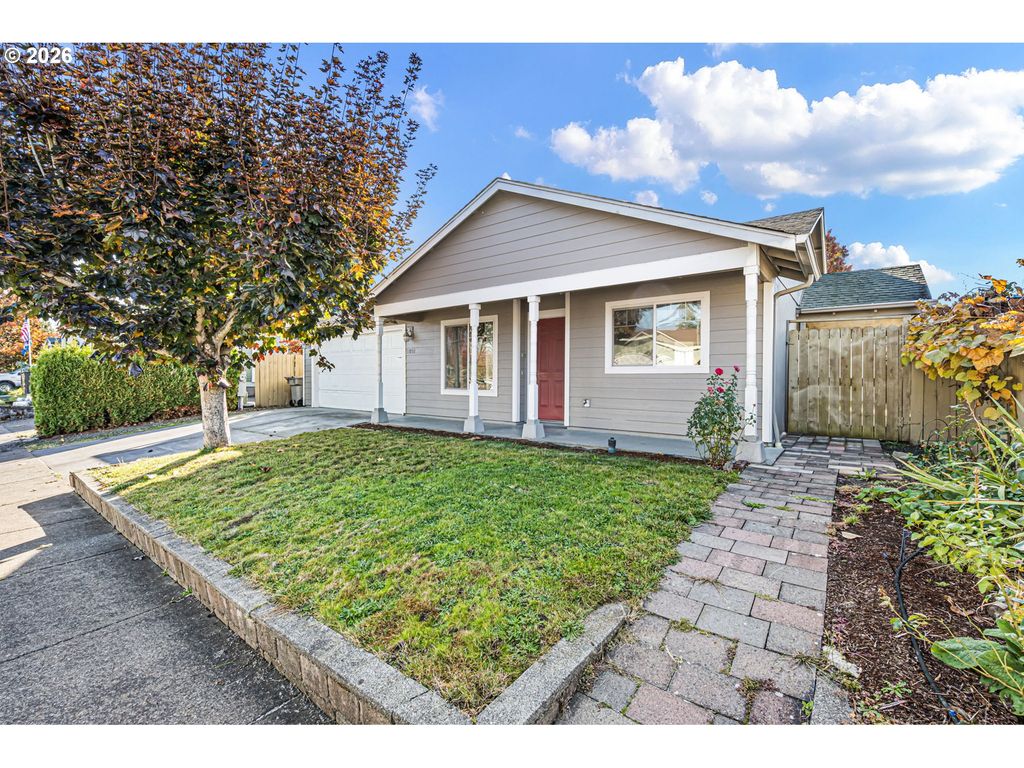 1850 BECCA Ct, Albany, OR 97322