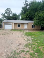 9817 NE 10th Street, Midwest City, OK 73130