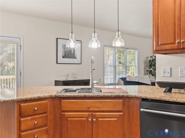 9717 Pemberton Crossing Dr, Henrico, VA 23294