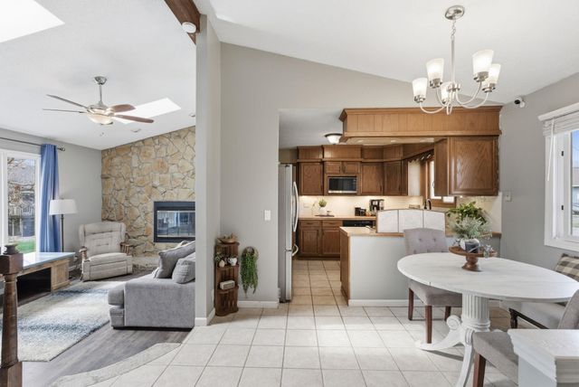 2722 Glacier Ct, Wichita, KS 67215