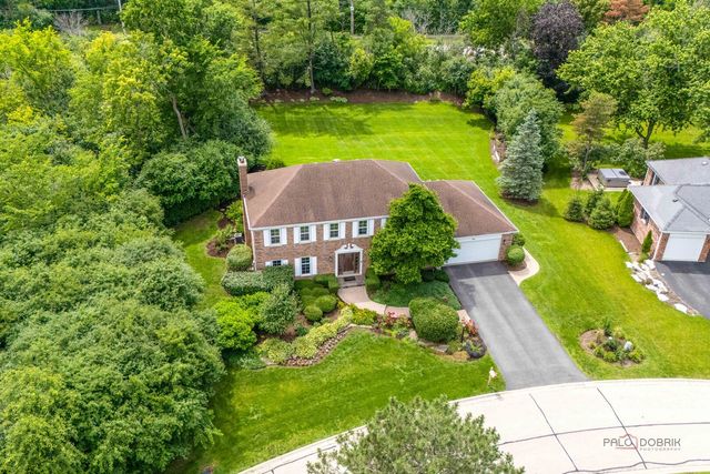 106 Surrey Lane, Lincolnshire, IL 60045
