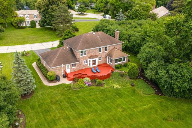 106 Surrey Lane, Lincolnshire, IL 60045