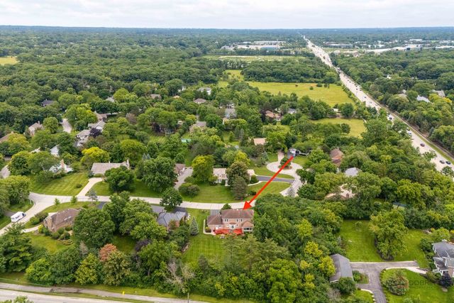 106 Surrey Lane, Lincolnshire, IL 60045
