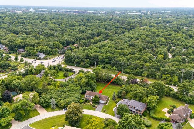 106 Surrey Lane, Lincolnshire, IL 60045