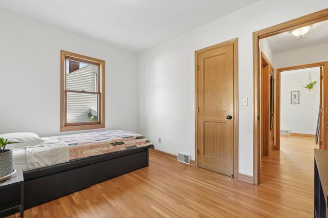 4246 14th Avenue S, Minneapolis, MN 55407