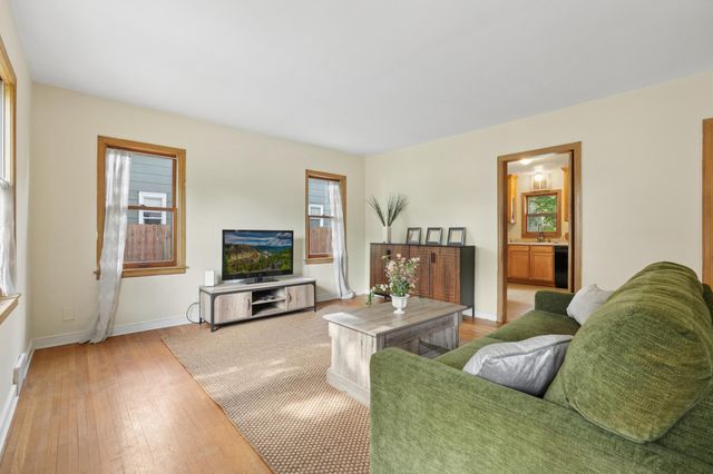 4246 14th Avenue S, Minneapolis, MN 55407