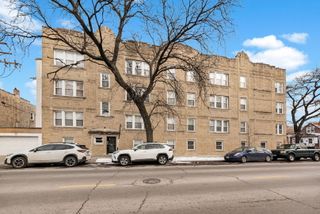 4241 N KIMBALL Avenue 2, Chicago, IL 60618