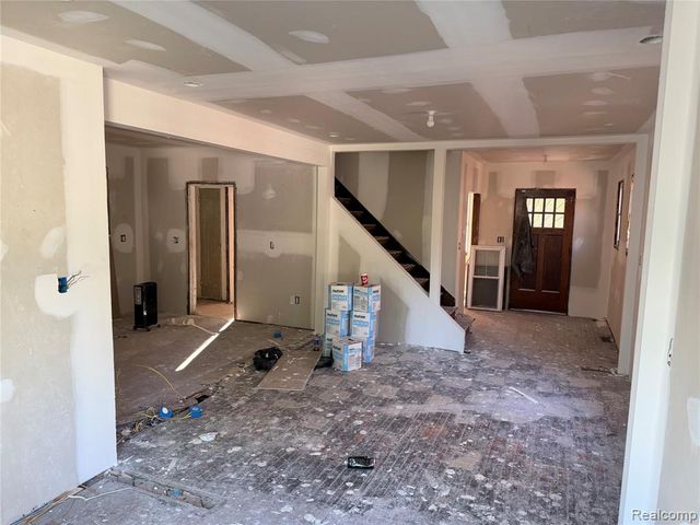 15758 Mansfield Street, Detroit, MI 48227
