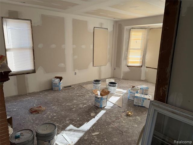 15758 Mansfield Street, Detroit, MI 48227