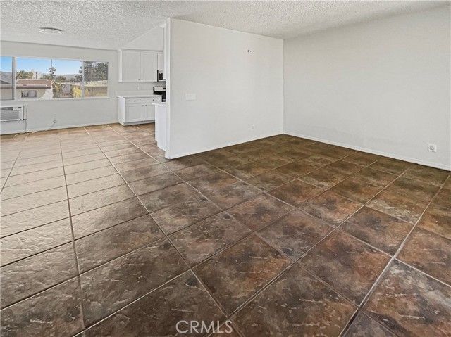 8800 Cedros 209, Panorama City (los Angeles), CA 91402