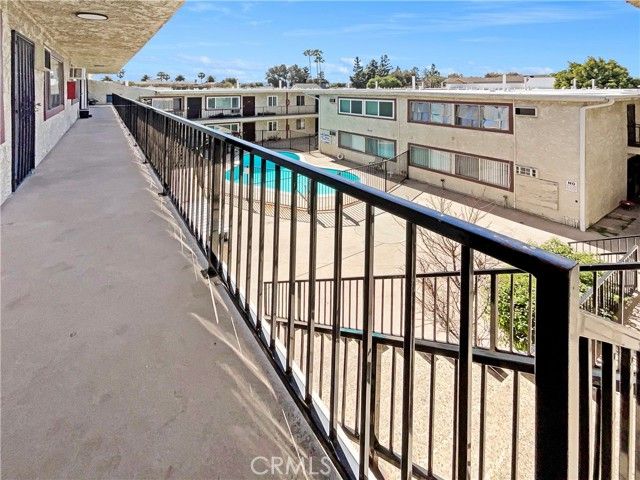 8800 Cedros 209, Panorama City (los Angeles), CA 91402