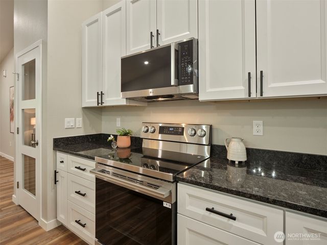 609 B Forest Napavine Road W, Chehalis, WA 98532
