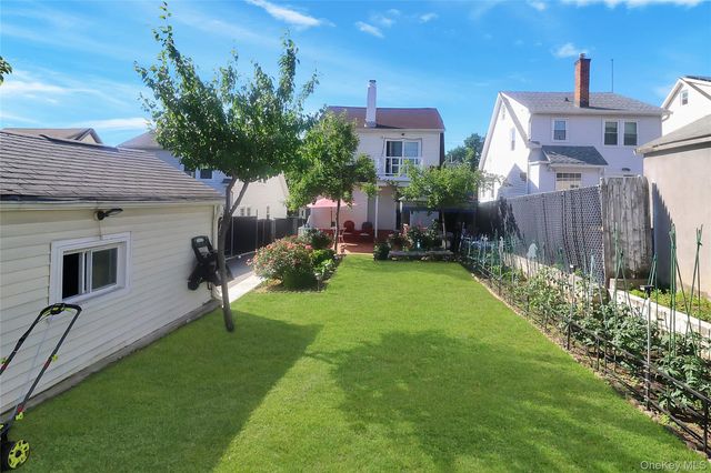 40 Emmett Terrace, New Rochelle, NY 10805