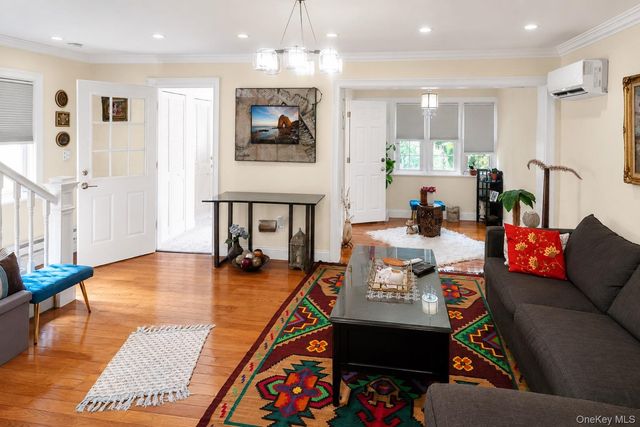 40 Emmett Terrace, New Rochelle, NY 10805
