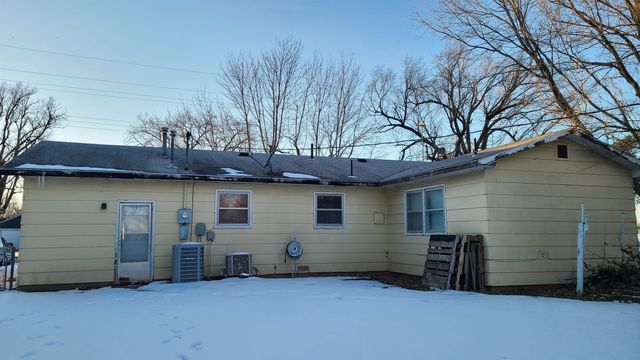 310 N PINE ST, Argonia, KS 67004