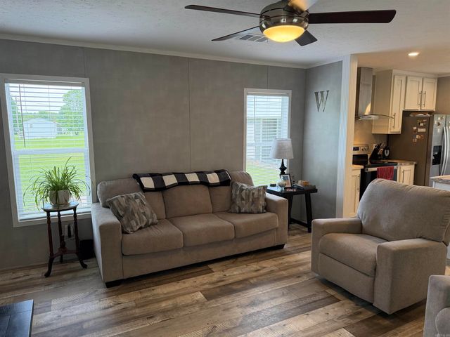 70 Tara Ln, Ward, AR 72176