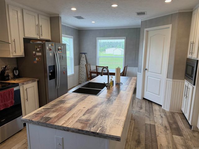 70 Tara Ln, Ward, AR 72176