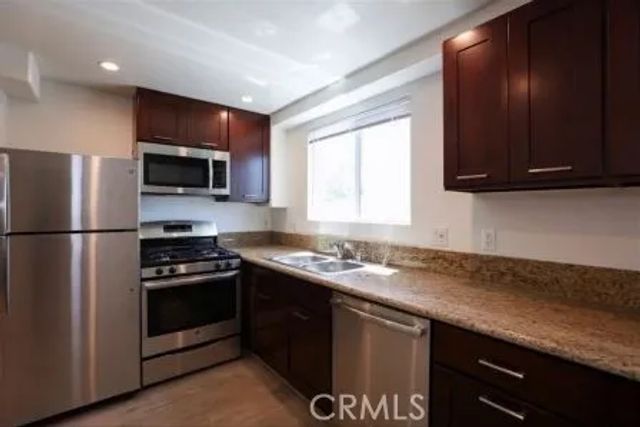 2585 S Sepulveda Boulevard 6, Los Angeles, CA 90064