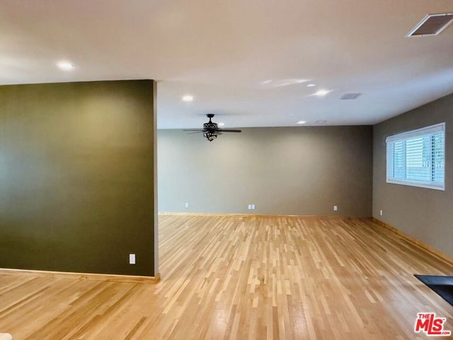 13411 Wingo Street, Pacoima (los Angeles), CA 91331