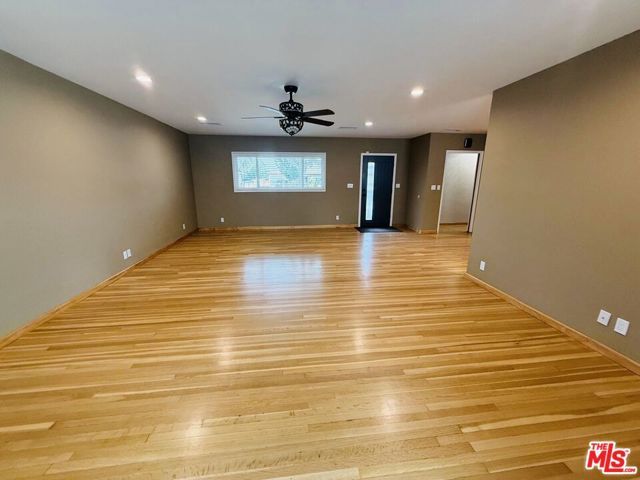 13411 Wingo Street, Pacoima (los Angeles), CA 91331