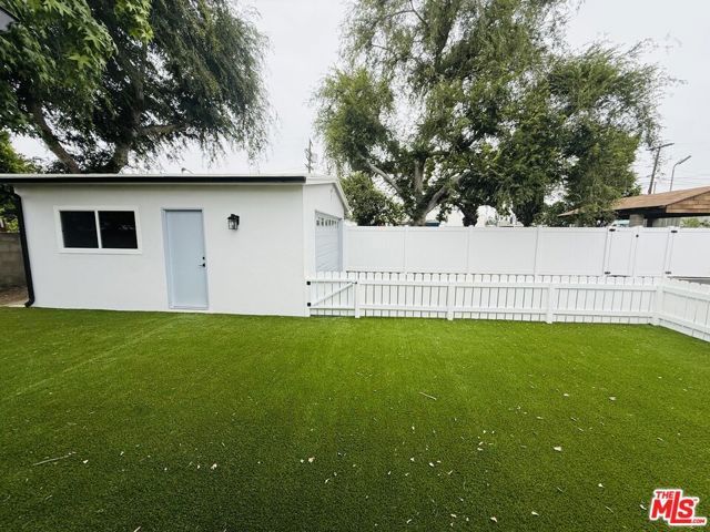 13411 Wingo Street, Pacoima (los Angeles), CA 91331
