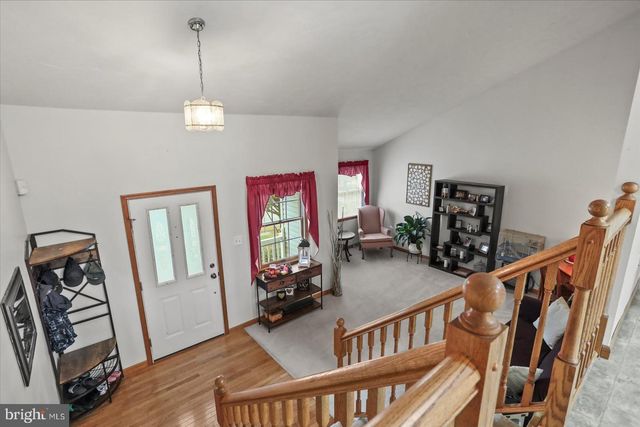 37 MAGNOLIA LN, Hanover, PA 17331