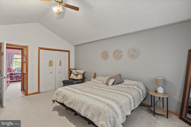 37 MAGNOLIA LN, Hanover, PA 17331