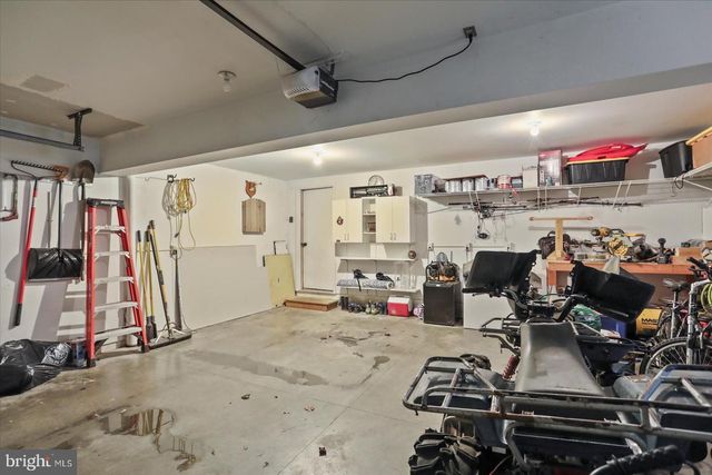 37 MAGNOLIA LN, Hanover, PA 17331