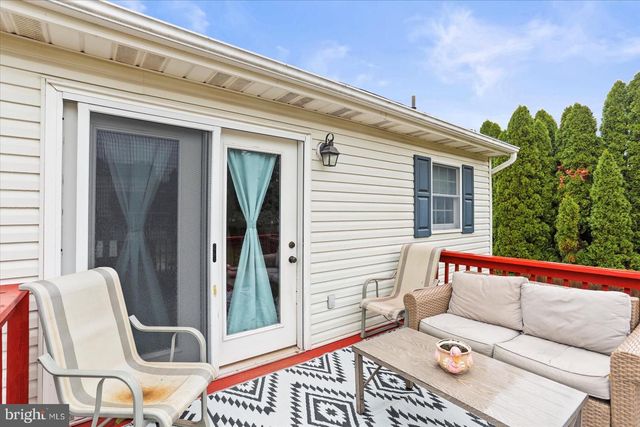 37 MAGNOLIA LN, Hanover, PA 17331