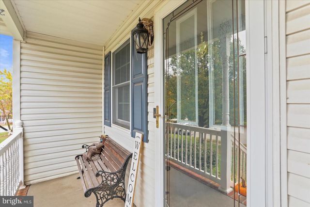 37 MAGNOLIA LN, Hanover, PA 17331