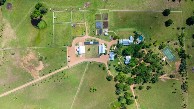 2228 Centerhill Road, Bellville, TX 77418